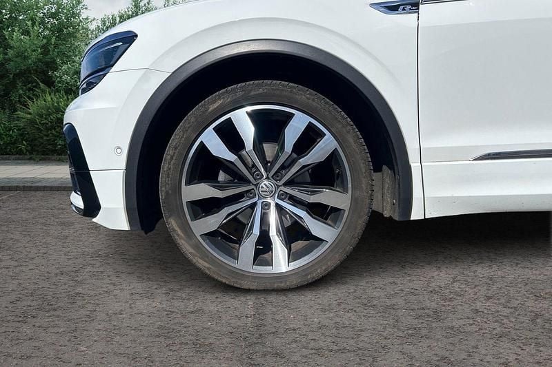 Used VW Tiguan R-line 150 HP (110 kW) 2020 White SUV