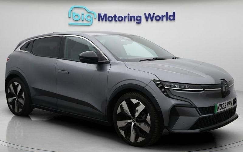 Used 2022 Renault Mégane Techno Hatchback | £18,600 (Fair price) - Image 1/4