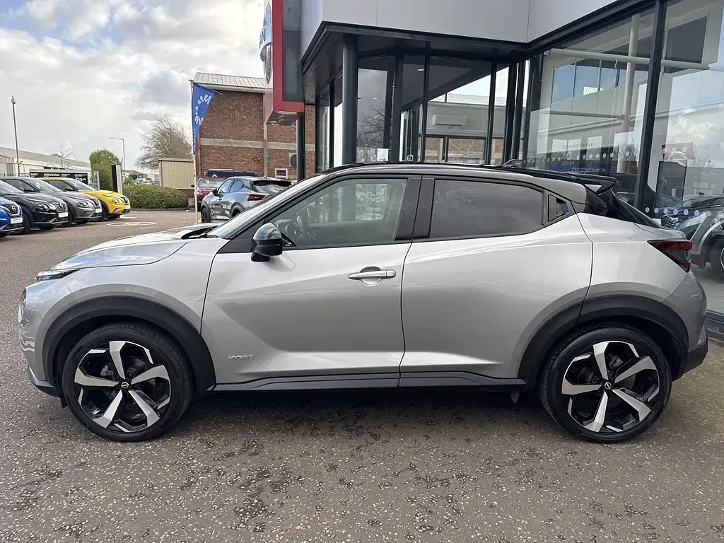 Used Nissan Juke Tekna 2023 Silver SUV
