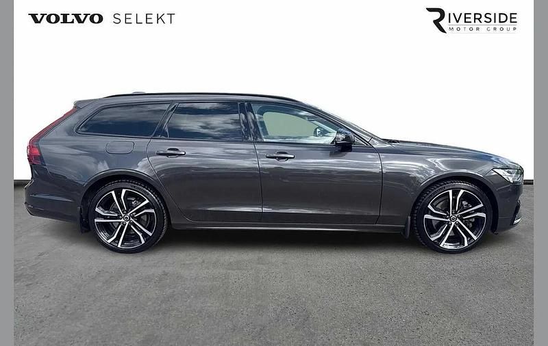 Usado Volvo V90 Ultimate 250 HP (183 kW) 2023 Cinzento Carrinha
