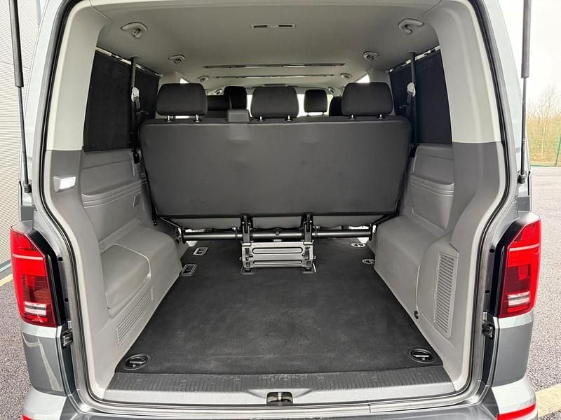 Used VW Shuttle SE 150 HP (110 kW) 2020 Grey MPV