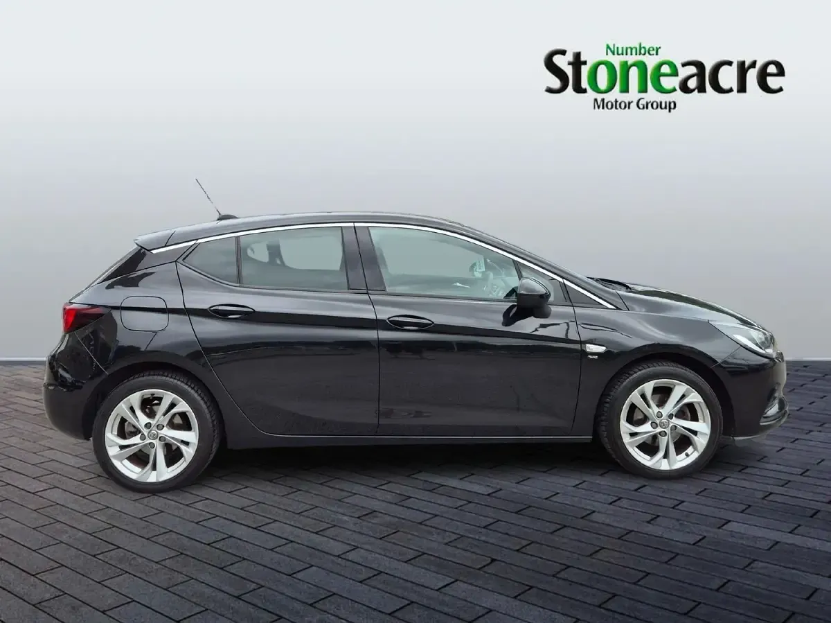 Used Vauxhall Astra SRi 150 HP (110 kW) 2019 Black Hatchback
