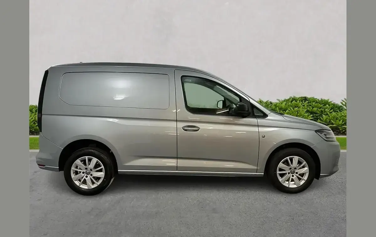 Used VW Caddy Pro 101 HP (74 kW) 2025 Silver MPV