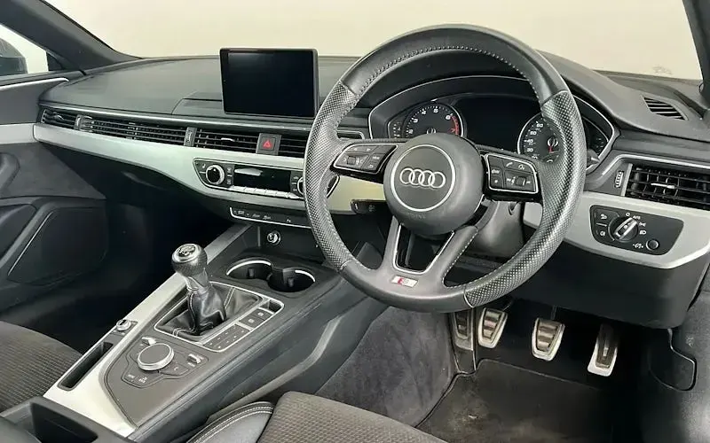 Used Audi A5 S-Line 190 HP (139 kW) 2018 Coupe