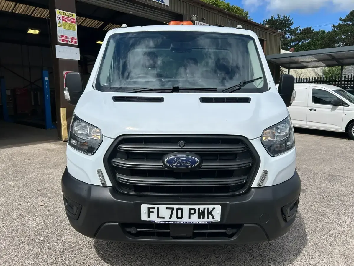Used Ford Transit 130 HP (95 kW) 2021 White Van