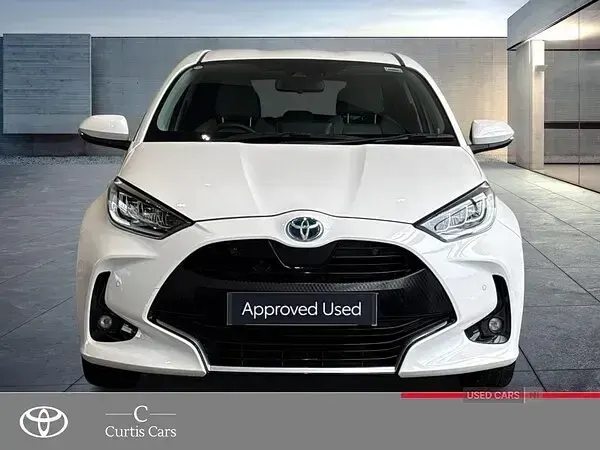 Used Toyota Yaris Hybrid 2023 White