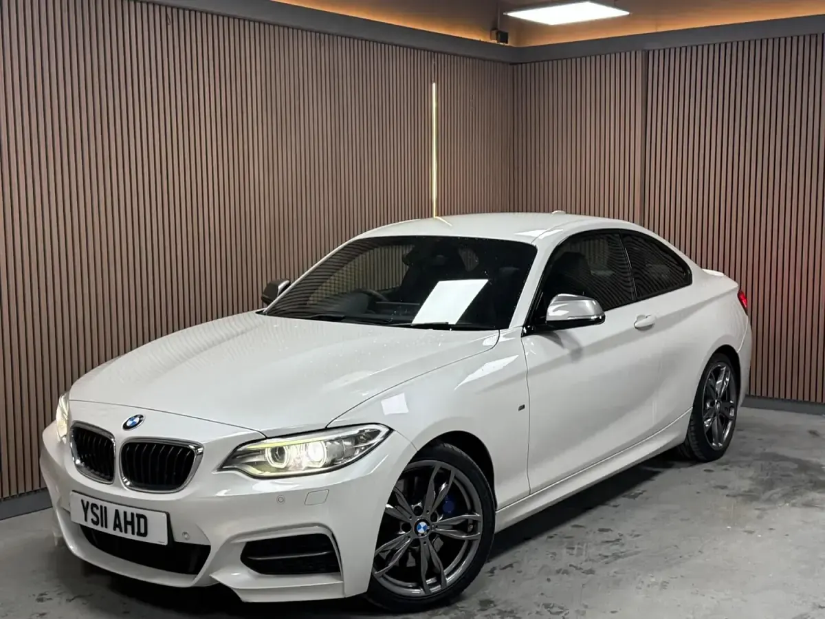 Used BMW M235 Comfort Edition 2015 White Coupe
