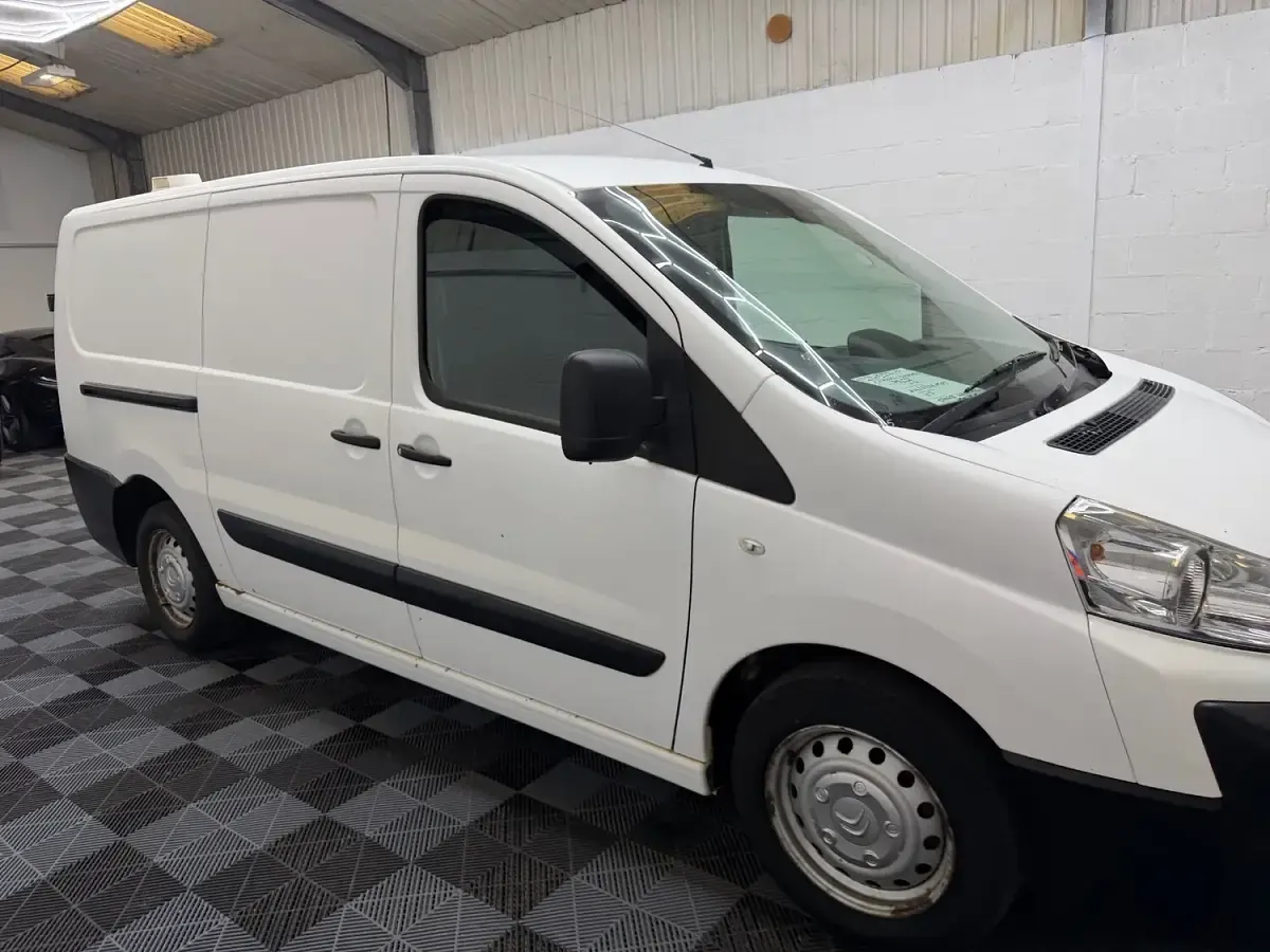 Used Citroën Dispatch 90 HP (66 kW) 2014 White MPV