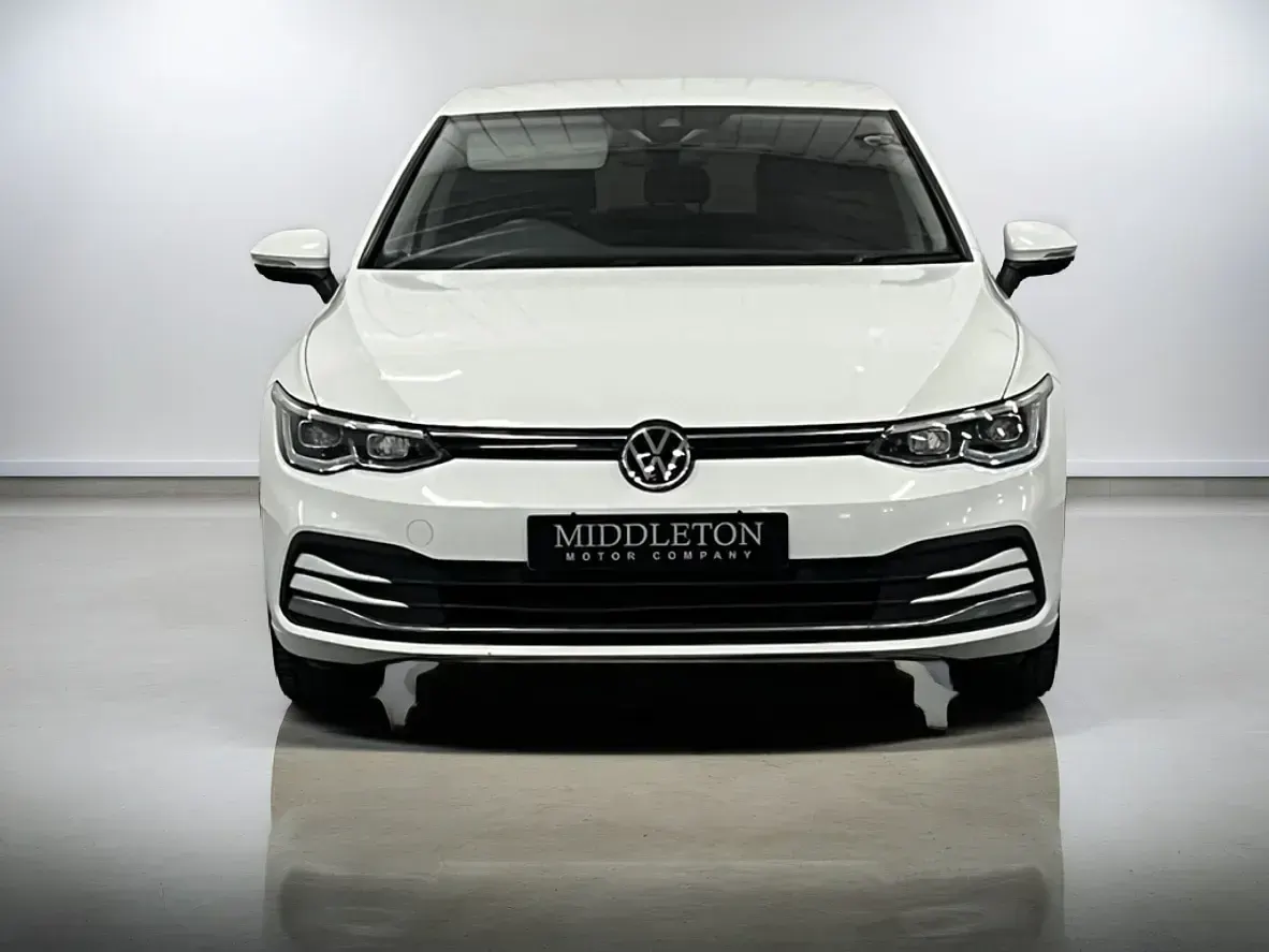 Used VW Golf VIII Style 116 HP (85 kW) 2020 White Hatchback