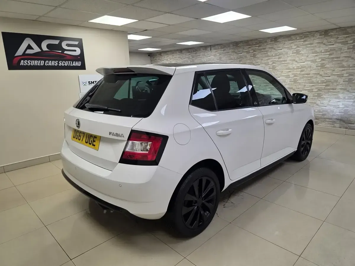 Used Skoda Fabia Monte Carlo 90 HP (66 kW) 2017 White Hatchback