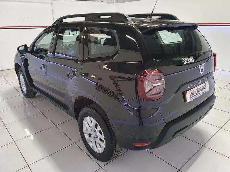 Second-hand Dacia Duster Comfort 91 CP (66 kW) 2022 Negru Hatchback