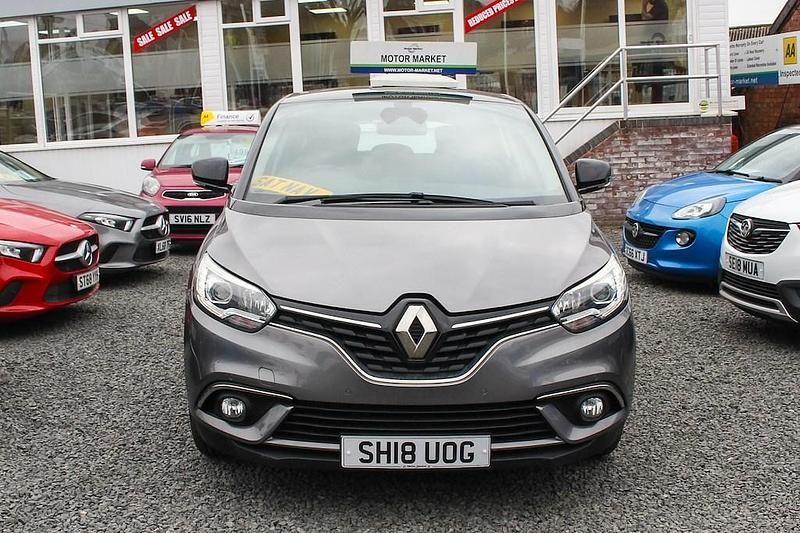 Used Renault Scénic IV Dynamique 130 HP (95 kW) 2018 Grey/black MPV