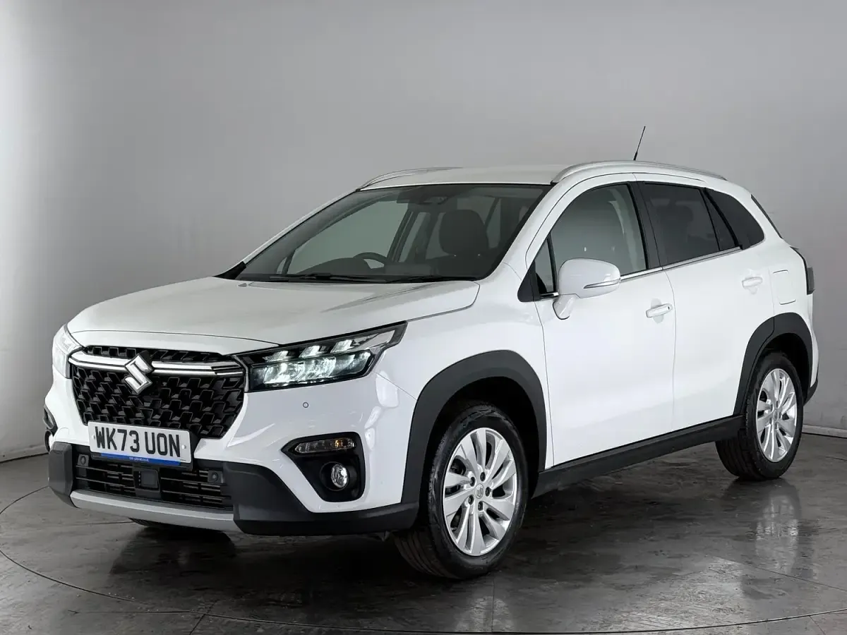 Used Suzuki SX4 S-Cross 2023 White SUV