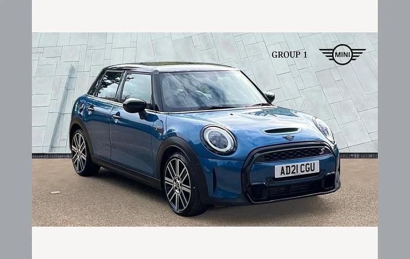 Usado Mini Cooper S Exclusive 178 HP (130 kW) 2021 Azul Citadino