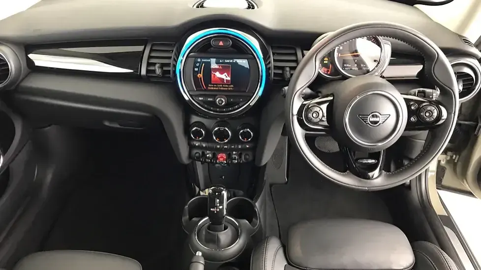 Used Mini Cooper Exclusive 134 HP (98 kW) 2019 Grey Hatchback