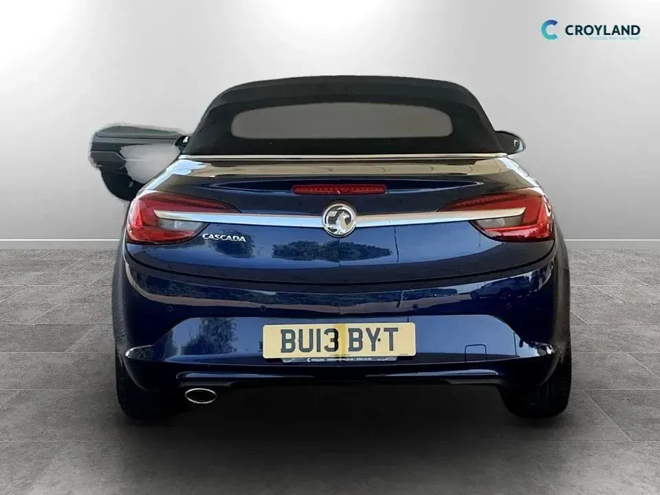 Used Vauxhall Cascada S 140 HP (102 kW) 2013 Blue Cabriolet