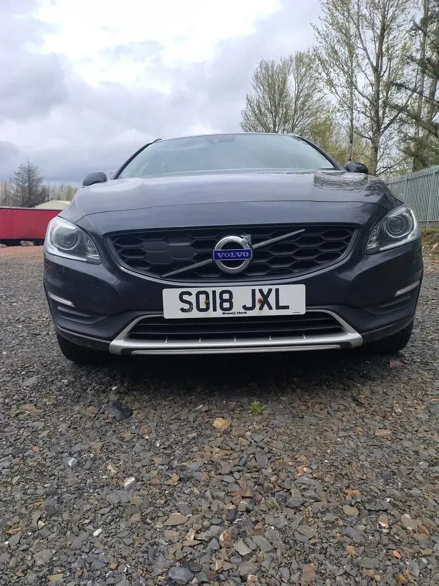 Used Volvo V60 CC 150 HP (110 kW) 2018 Grey Estate