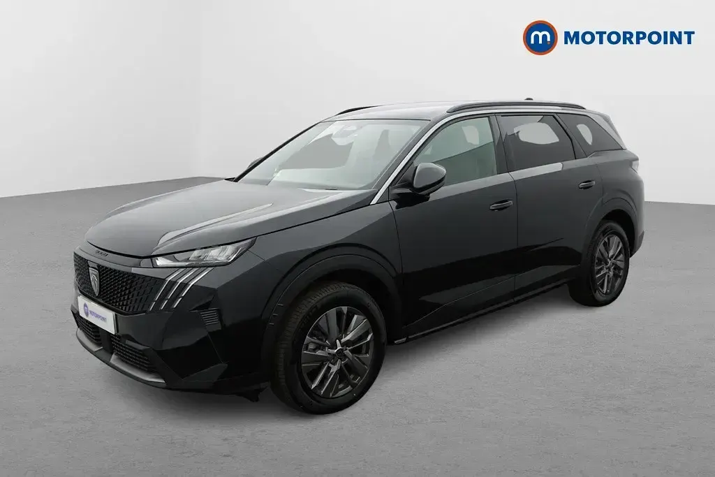 Second-hand Peugeot 5008 Allure 145 CP (106 kW) 2025 Negru SUV