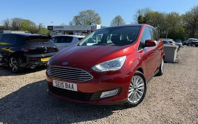 Używany Ford Grand C-Max Titanium 120 KM (88 kW) 2019 Minivan