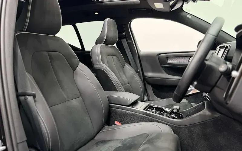 Used Volvo XC40 Ultra 197 HP (144 kW) 2026 SUV
