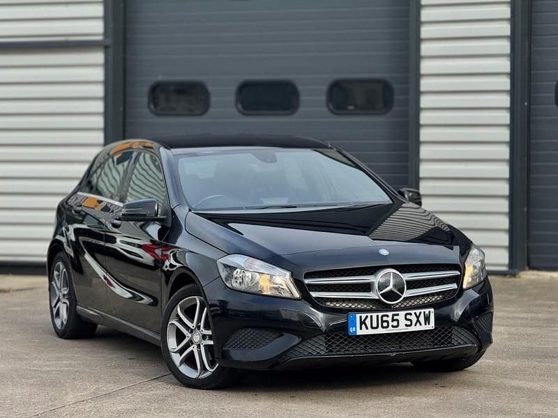 Used Mercedes A180 2015 Black Hatchback