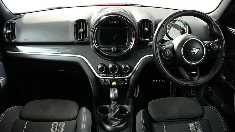 Used Mini Cooper S Countryman Sport 221 HP (162 kW) 2019 Red SUV