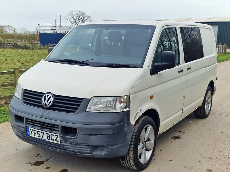 Used VW Transporter 102 HP (75 kW) 2007 White Van