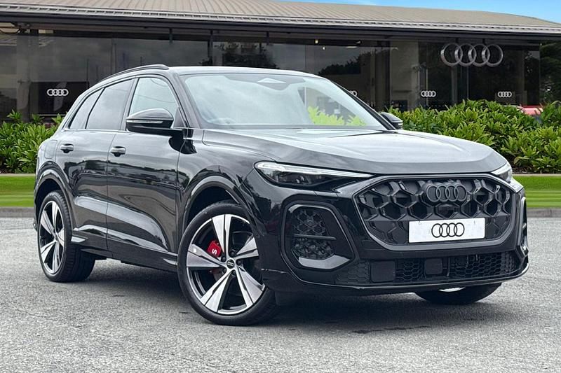 Black New 2025 Audi SQ5 Comfort SUV | £72,125 (Fair price) - Image 1/4