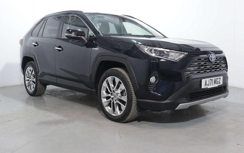 Used 2024 Toyota RAV4 Hybrid SUV | £26,700 (Super price) - Image 1/1