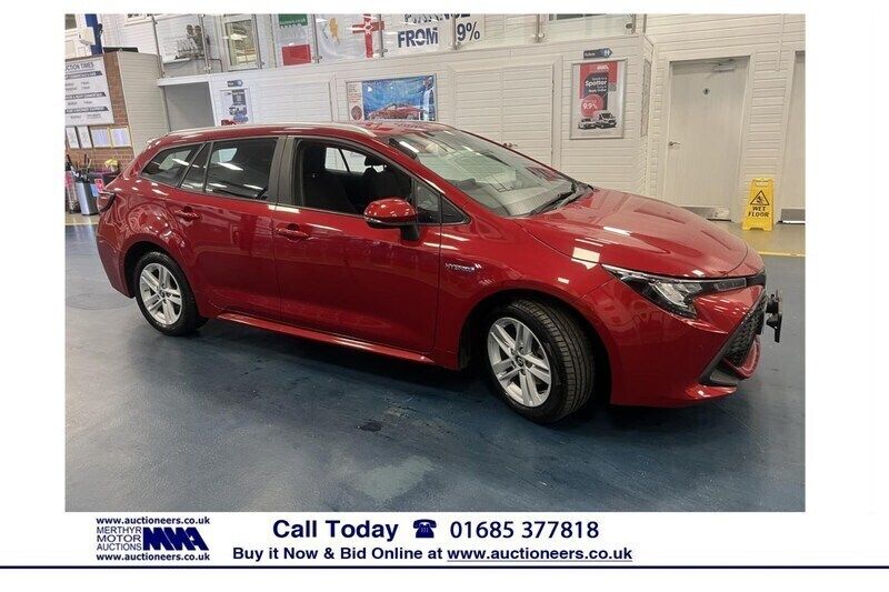 Red Used 2019 Toyota Corolla Estate | £15,172 (Fair price) - Image 1/4