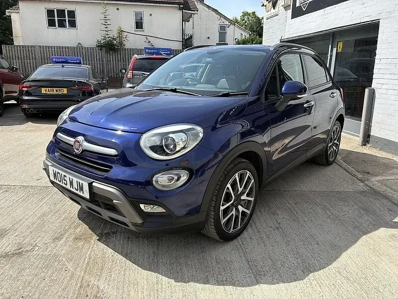 Used Fiat 500X Cross Plus 120 HP (88 kW) 2015 Venezia blue SUV