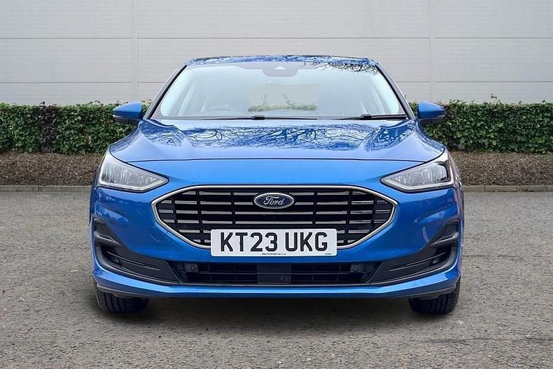 Used Ford Focus Titanium 155 HP (114 kW) 2023 Blue Hatchback