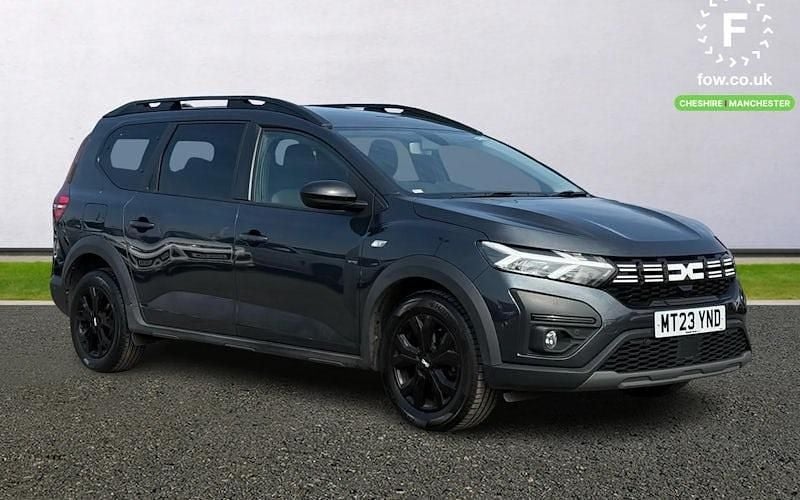 Grey Used 2023 Dacia Jogger Extreme MPV | £14,199 (Good price) - Image 1/4