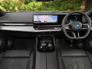 Used BMW 550e M Sport 489 HP (359 kW) 2026 White Sedan