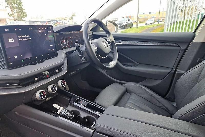 Used Skoda Superb SE L 150 HP (110 kW) 2024 Yellow Hatchback