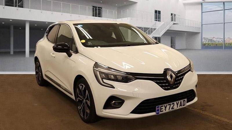 White Used 2022 Renault Clio V Techno Hatchback | £14,499 (Good price) - Image 1/4