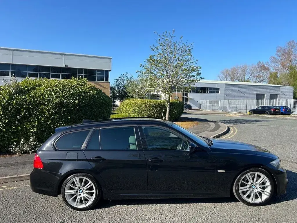 Used BMW 335 M Sport 306 HP (225 kW) 2012 Black Estate