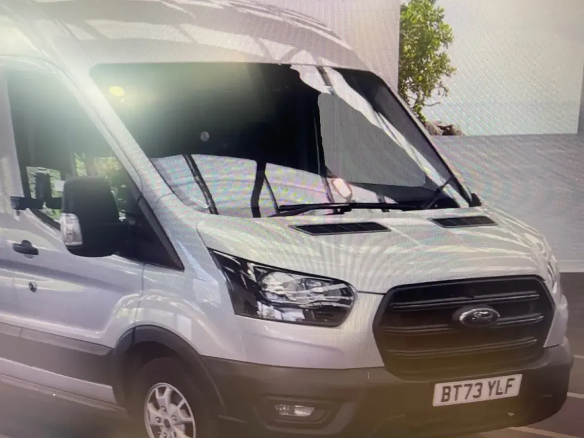 Second-hand Ford Transit Trend 130 CP (95 kW) 2023 Argintiu Van