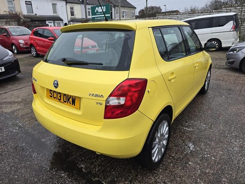 Used Skoda Fabia Elegance 105 HP (77 kW) 2013 Yellow Hatchback