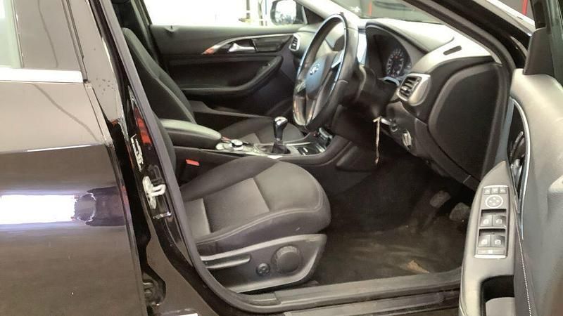 Used Infiniti Q30 109 HP (80 kW) 2017 Black Hatchback