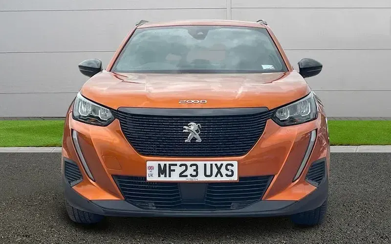 Second-hand Peugeot 2008 Active+ 101 CP (74 kW) 2023 Portocaliu SUV