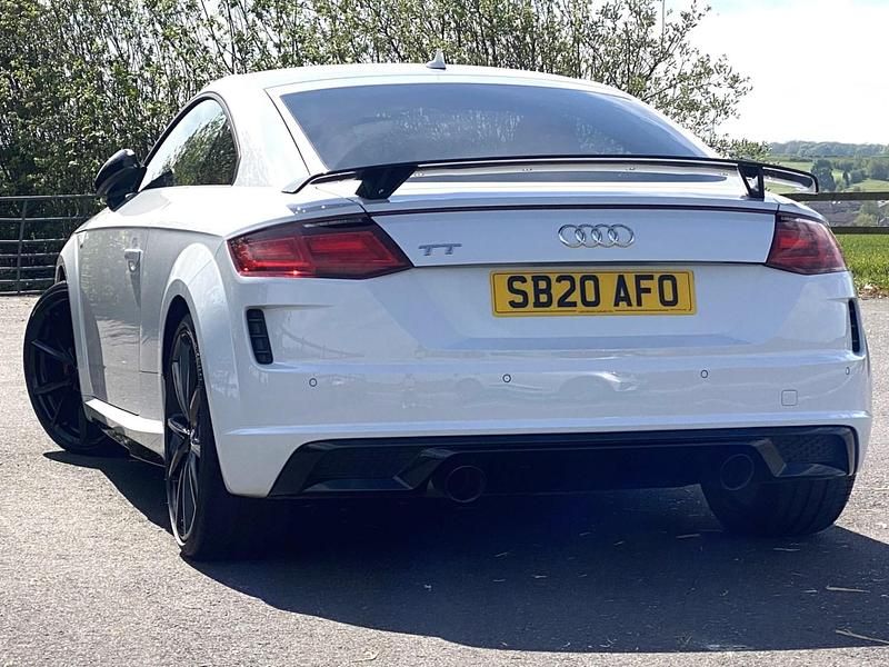 Używany Audi TT Black Edition 245 KM (180 kW) 2020 Biały Coupe