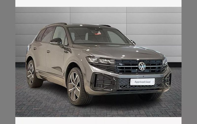 Grey Used 2025 VW Touareg Black Edition SUV | £59,995 (Expensive) - Image 1/4