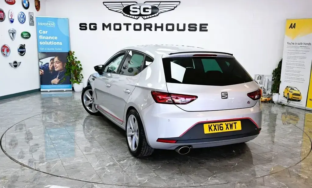 Used Seat Leon FR 184 HP (135 kW) 2016 Silver Hatchback