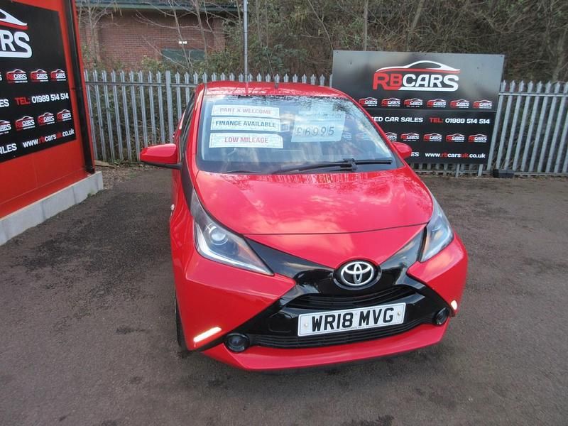 Used Toyota Aygo X-play 2018 Red Hatchback