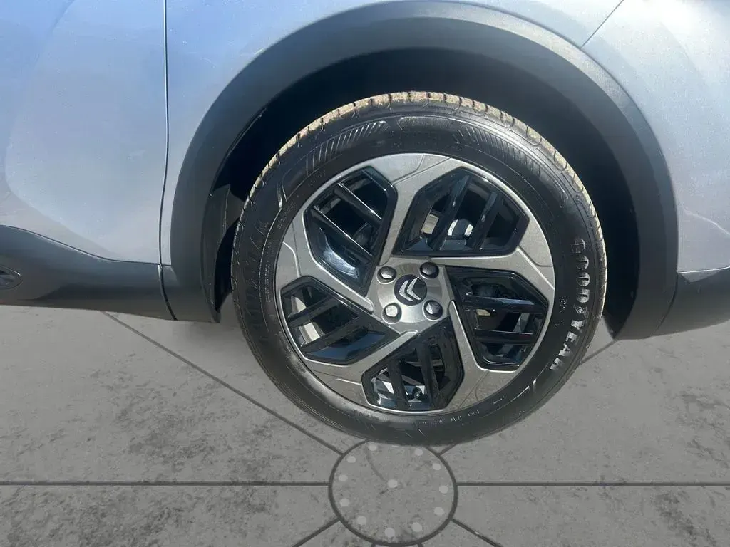 Used Citroën C4 PureTech 2023 Grey SUV