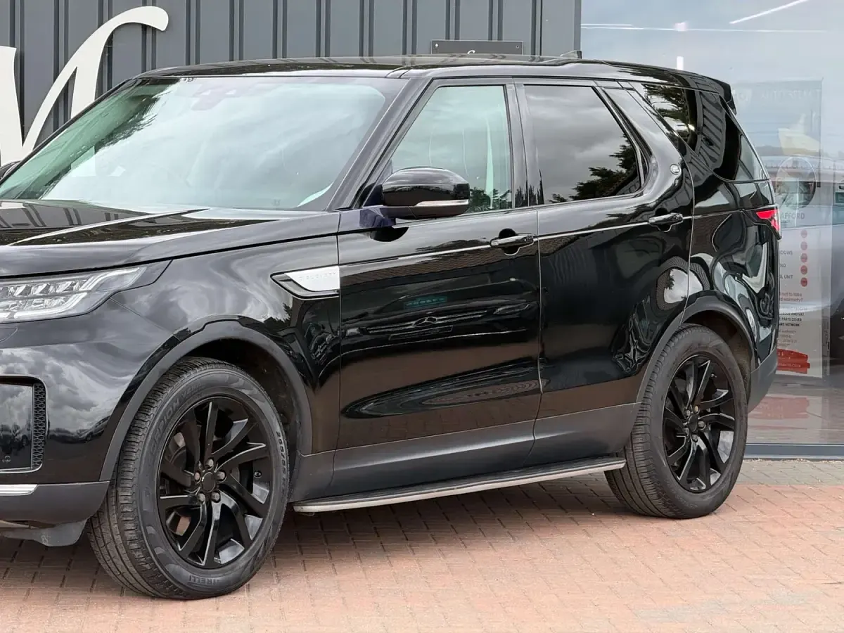 Used Land Rover Discovery HSE 258 HP (189 kW) 2017 Black SUV