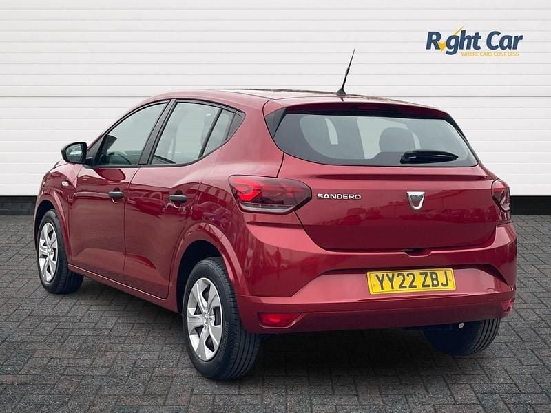 Used Dacia Sandero Essentiel 91 HP (66 kW) 2022 Red Hatchback