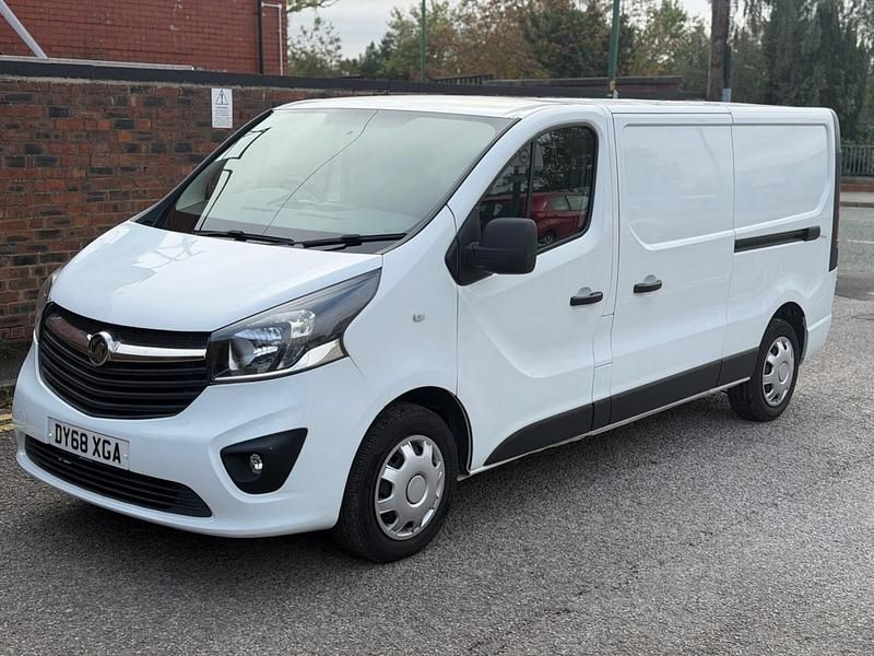 White Used 2018 Vauxhall Vivaro Sportive Van | £8,800 (Fair price) - Image 1/4