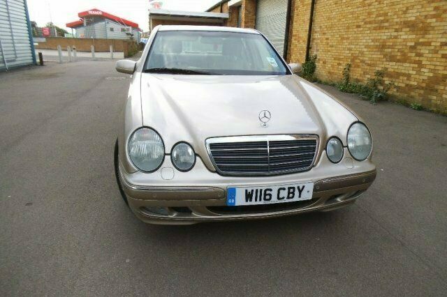 Used 2000 Mercedes E200 Classic Sedan | £1,295 - Image 1/4